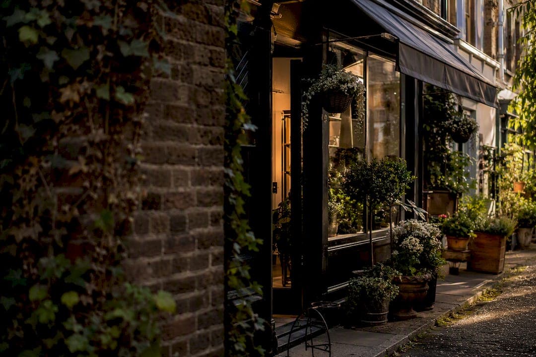 What Is Hyperlocal Marketing? A Practical Guide for Local Businesses